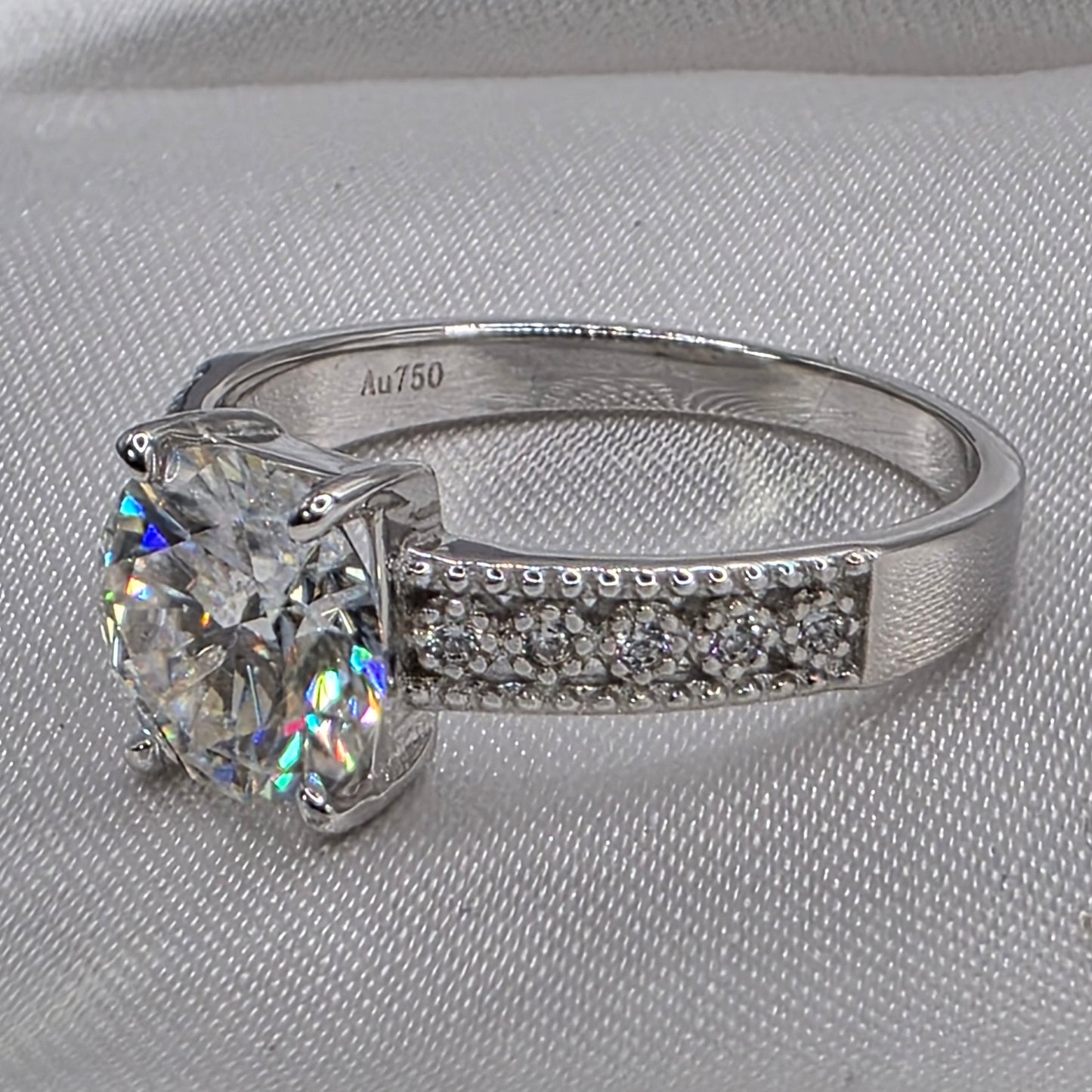 2 ctw Moissanite, 18K, size 8.0