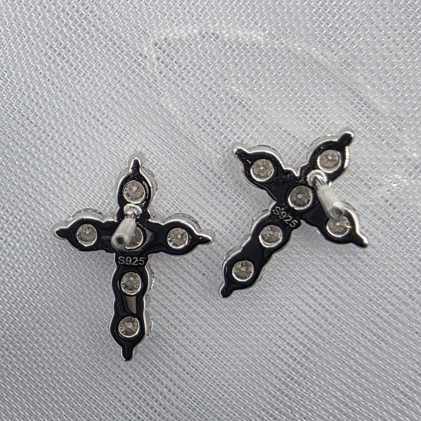 1 Ctw Moissanite Crosses SB