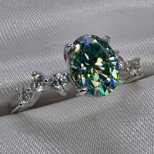 2 Ctw Oval Green Moissanite, 18K, size 7.75