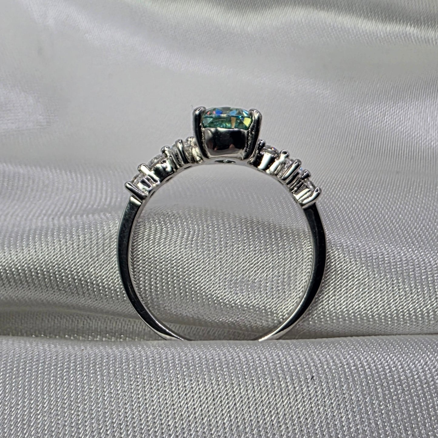 2 Ctw Oval Green Moissanite, 18K, size 7.75