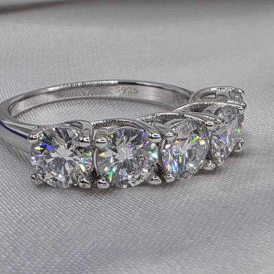 3 Ctw 5 stone, size 6.0