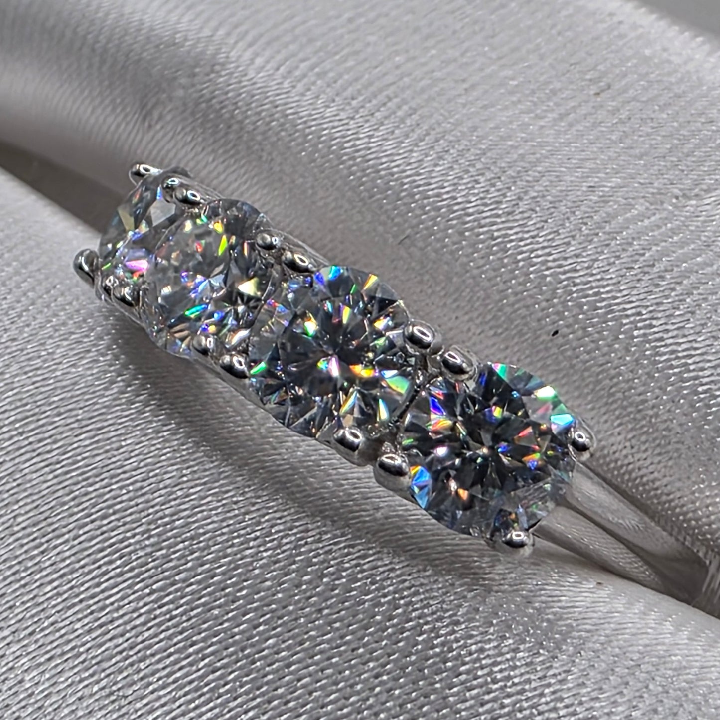 3 Ctw 5 stone, size 6.0
