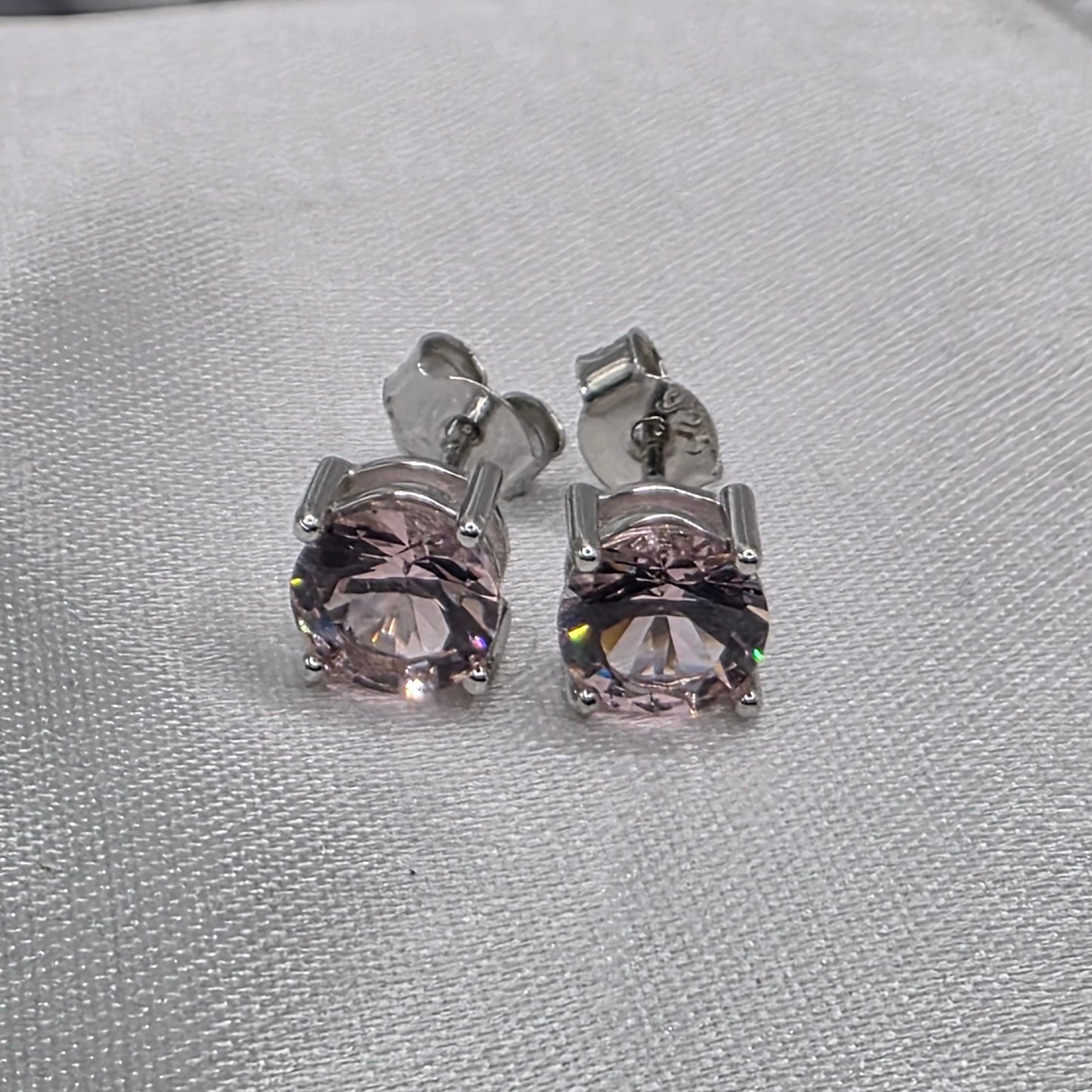 1.56 ctw Morganite PB