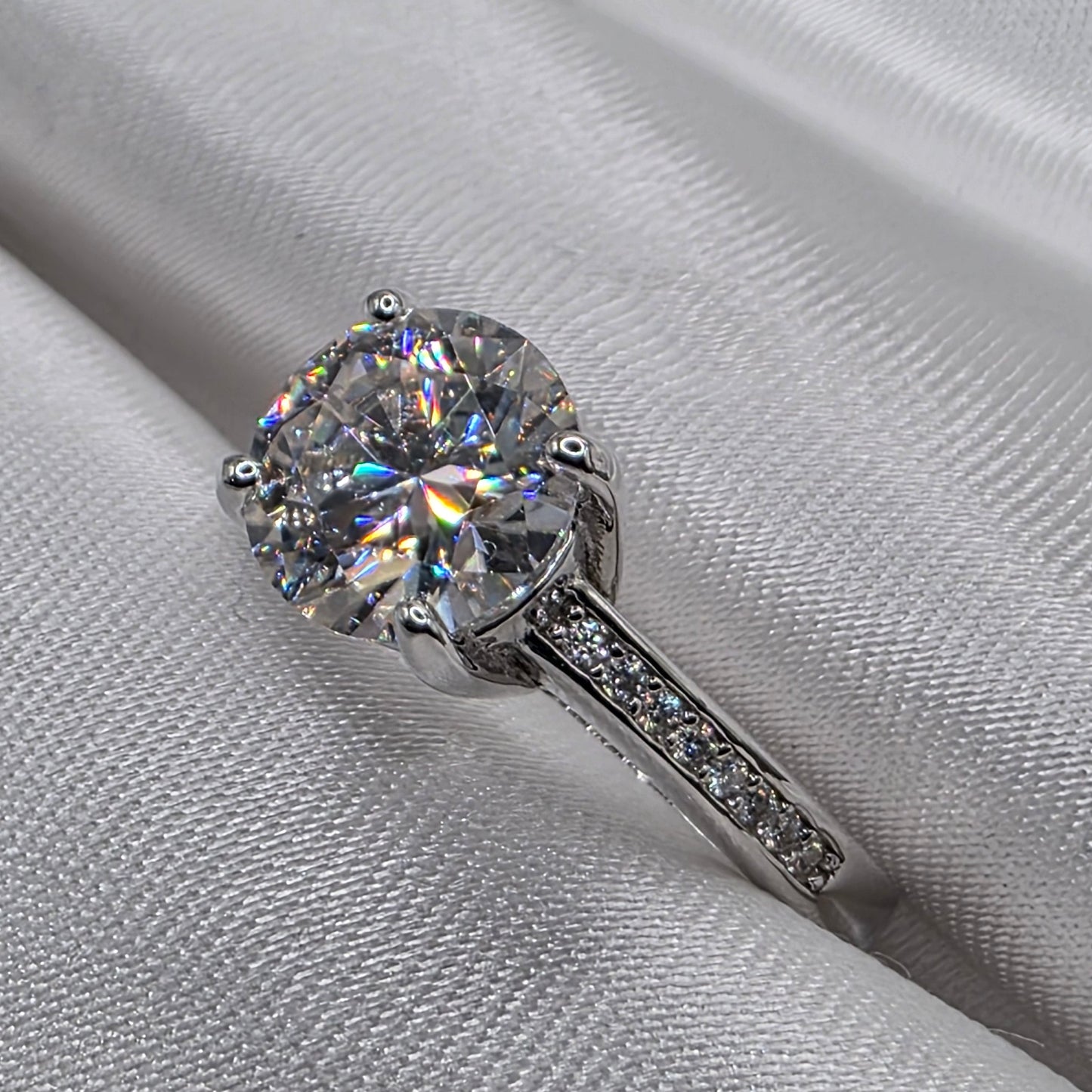 2.1 Ctw Moissanite size 7