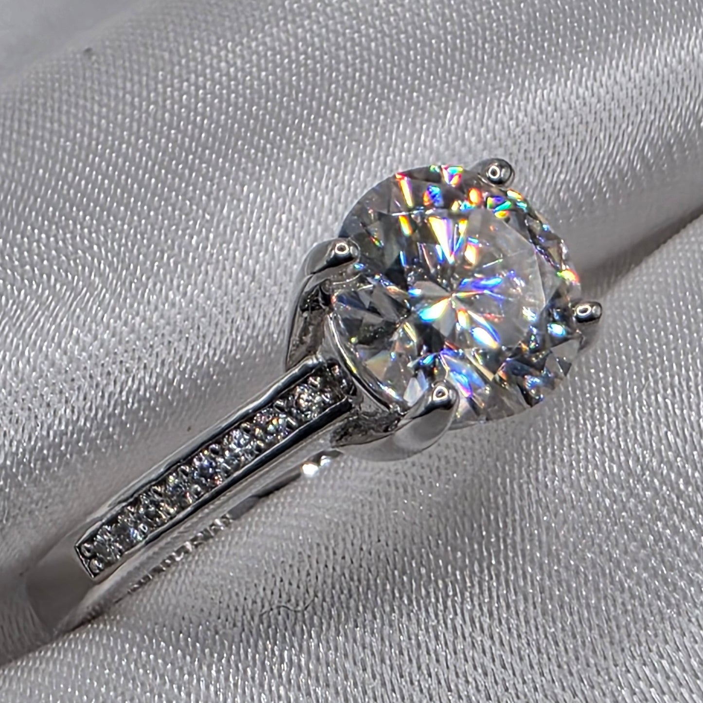 2.1 Ctw Moissanite size 7