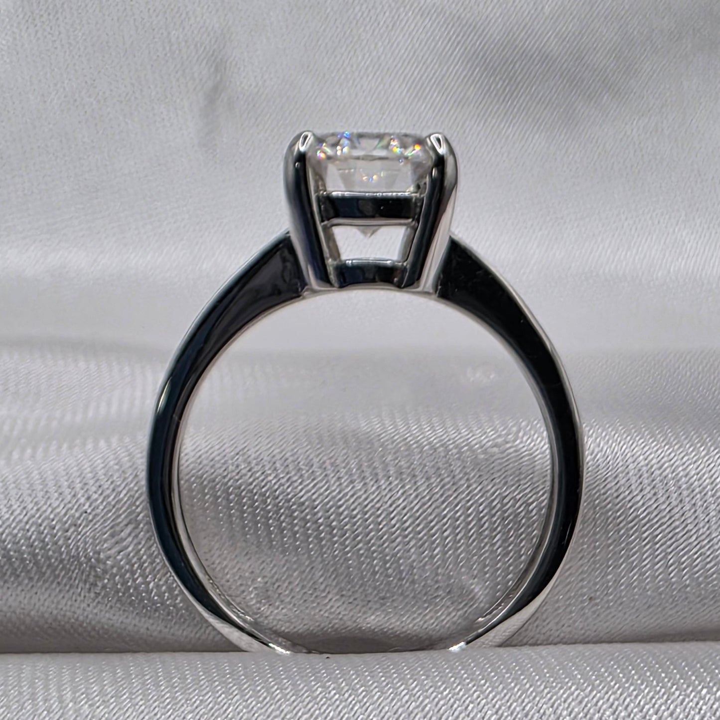 2.1 Ctw Moissanite size 7