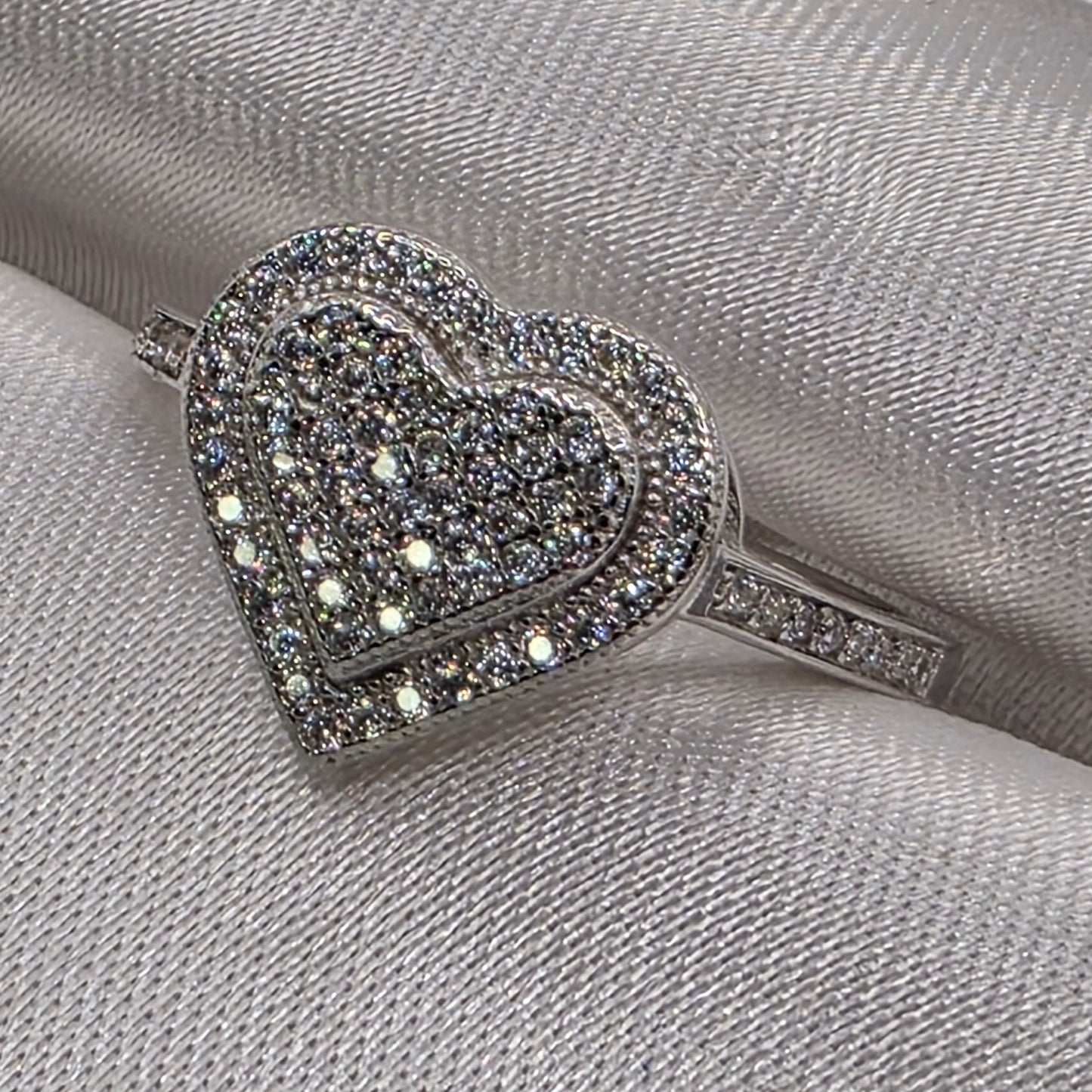 0.5 ctw Moissanite heart cluster w halo, size 8