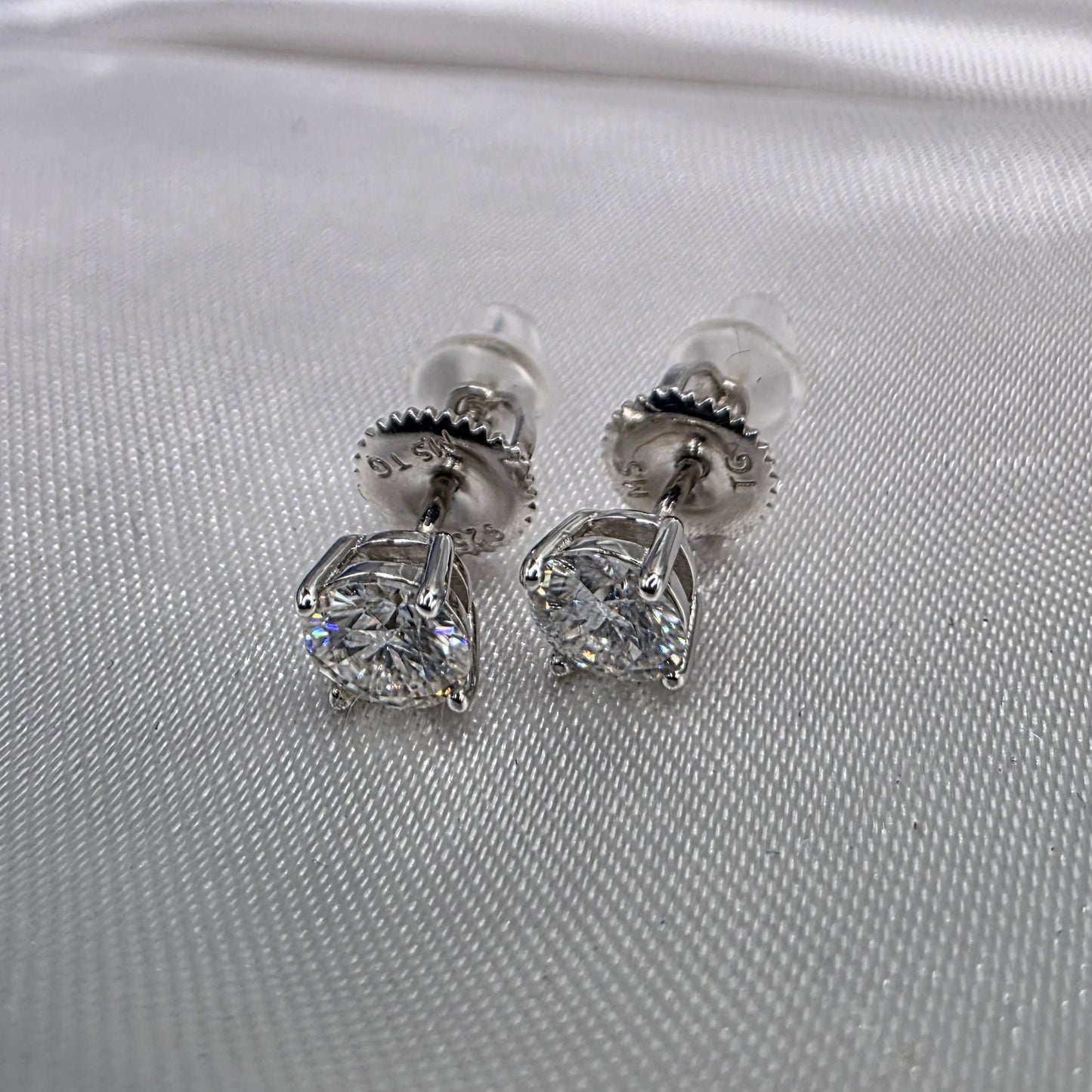 1 ctw Moissanite SB