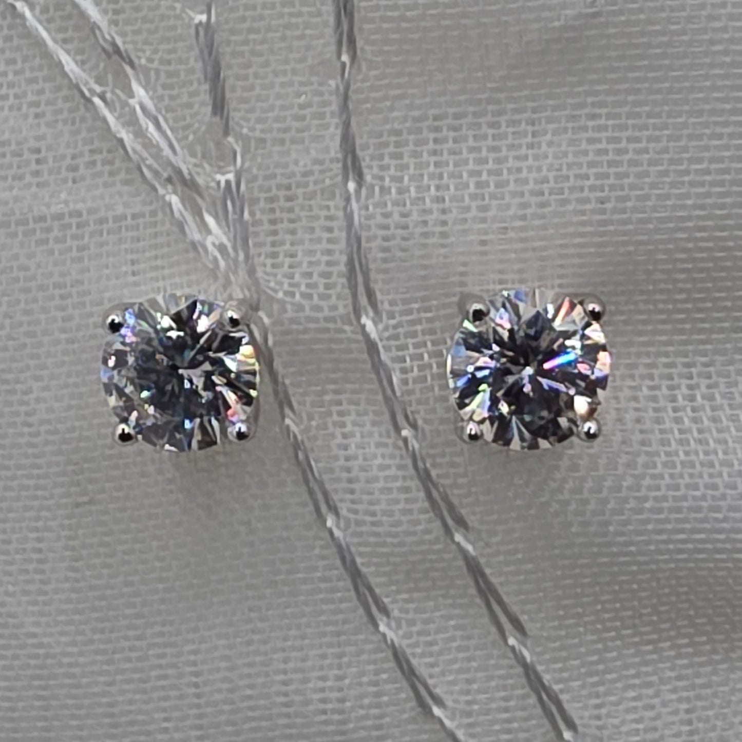 1 ctw Moissanite SB