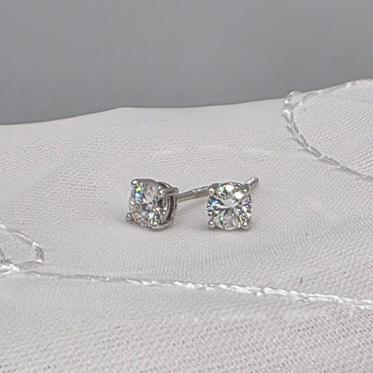 0.5 ctw Moissanite SB