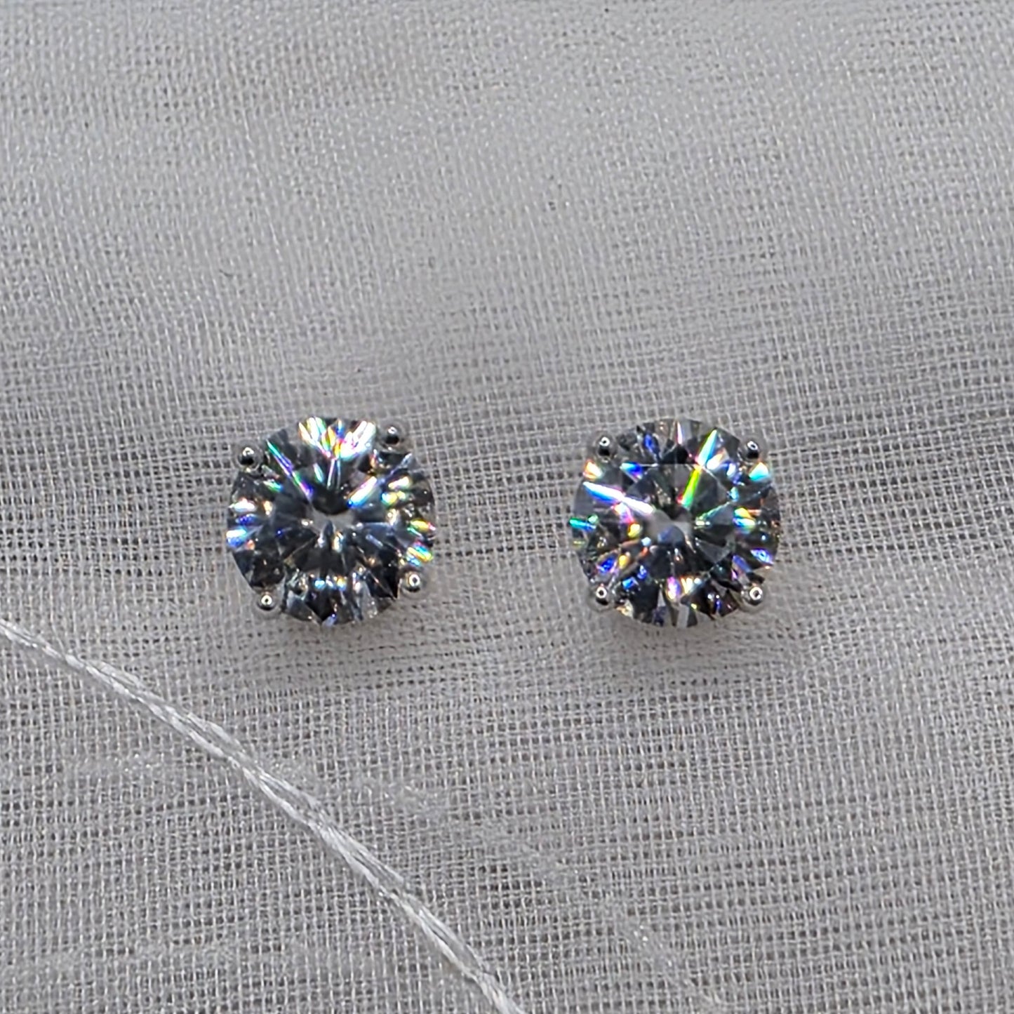 3 Ctw Moissanite SB