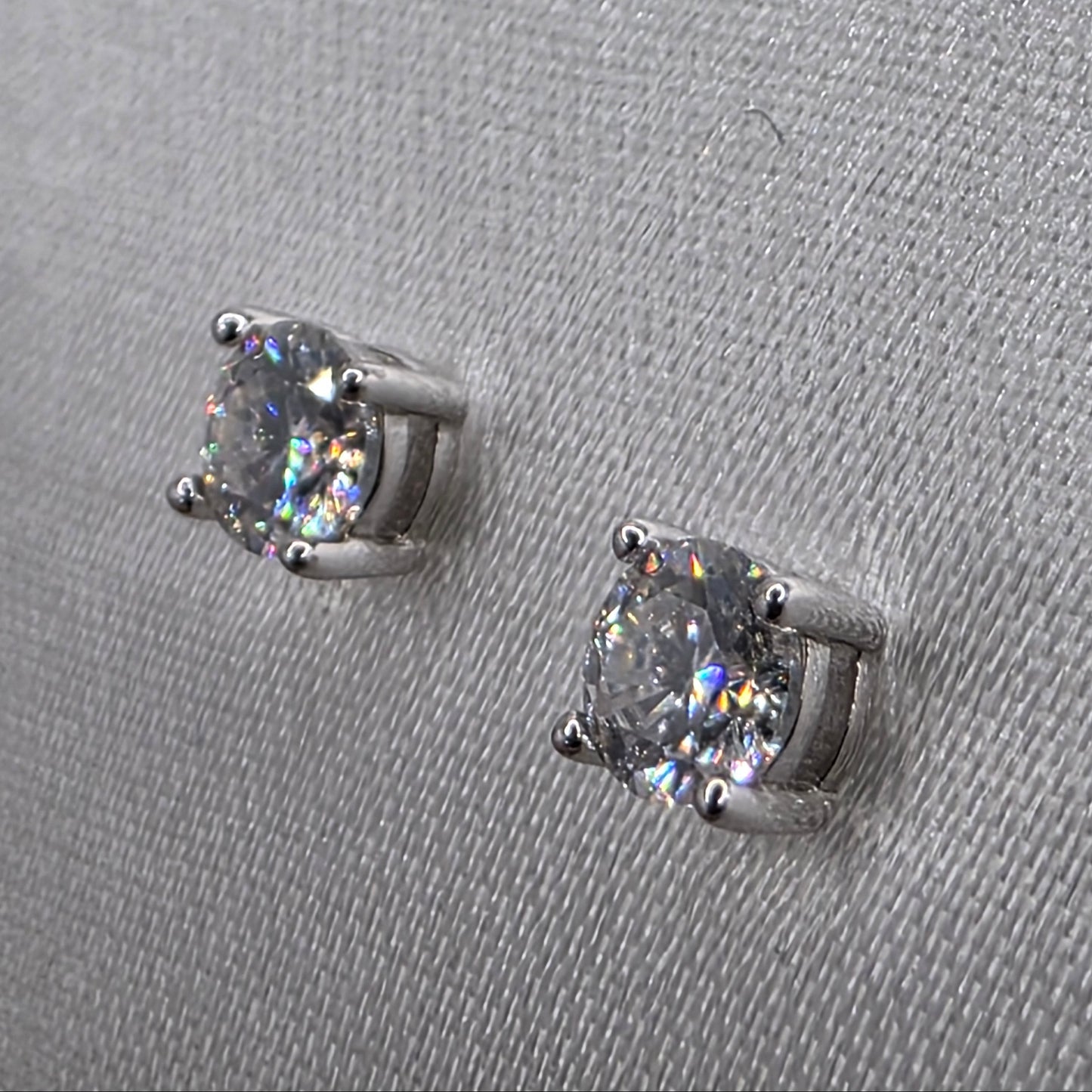 3 Ctw Moissanite SB