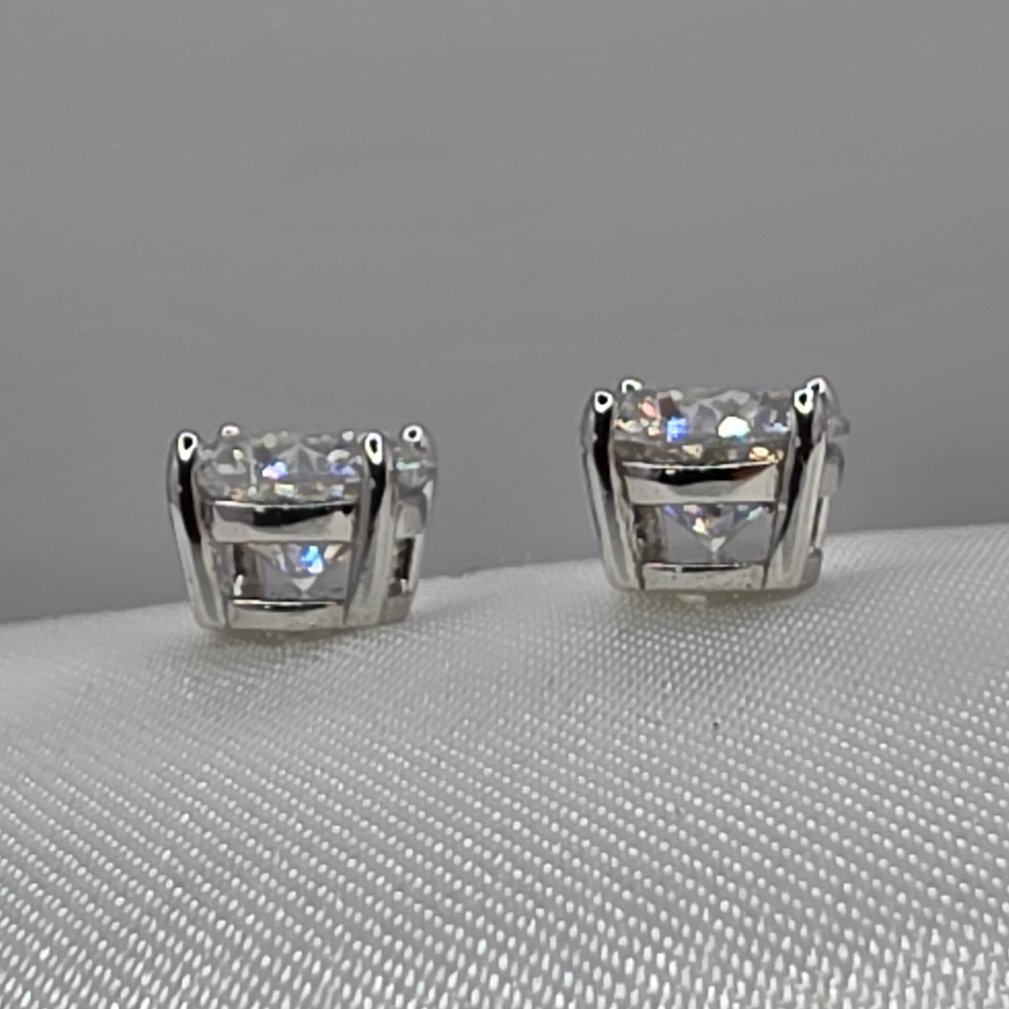 3 Ctw Moissanite SB