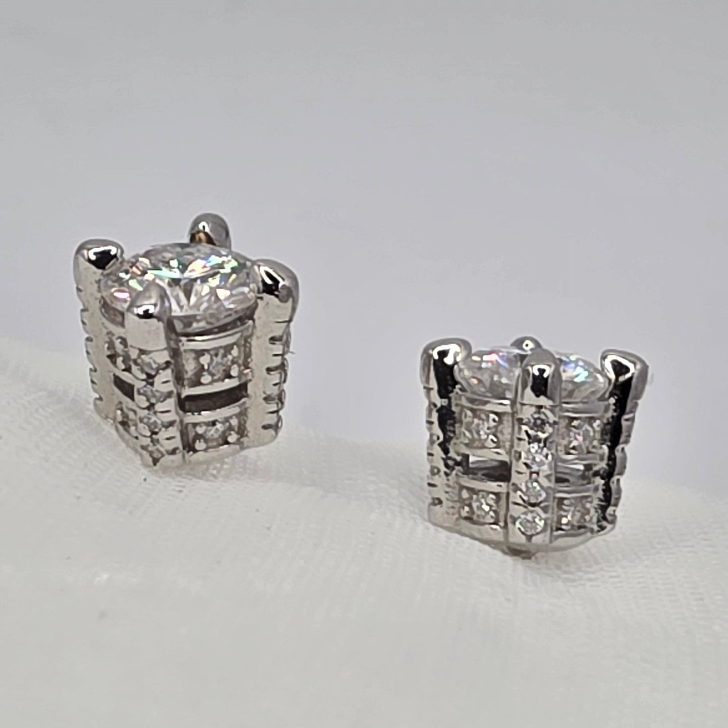 0.5 Ctw High Crown Moissanite