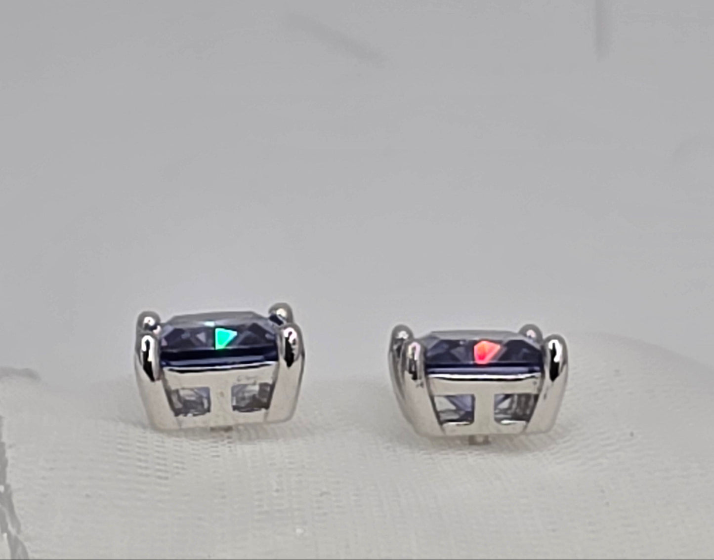 1.6 ctw Princess Cut Tanzanite PB