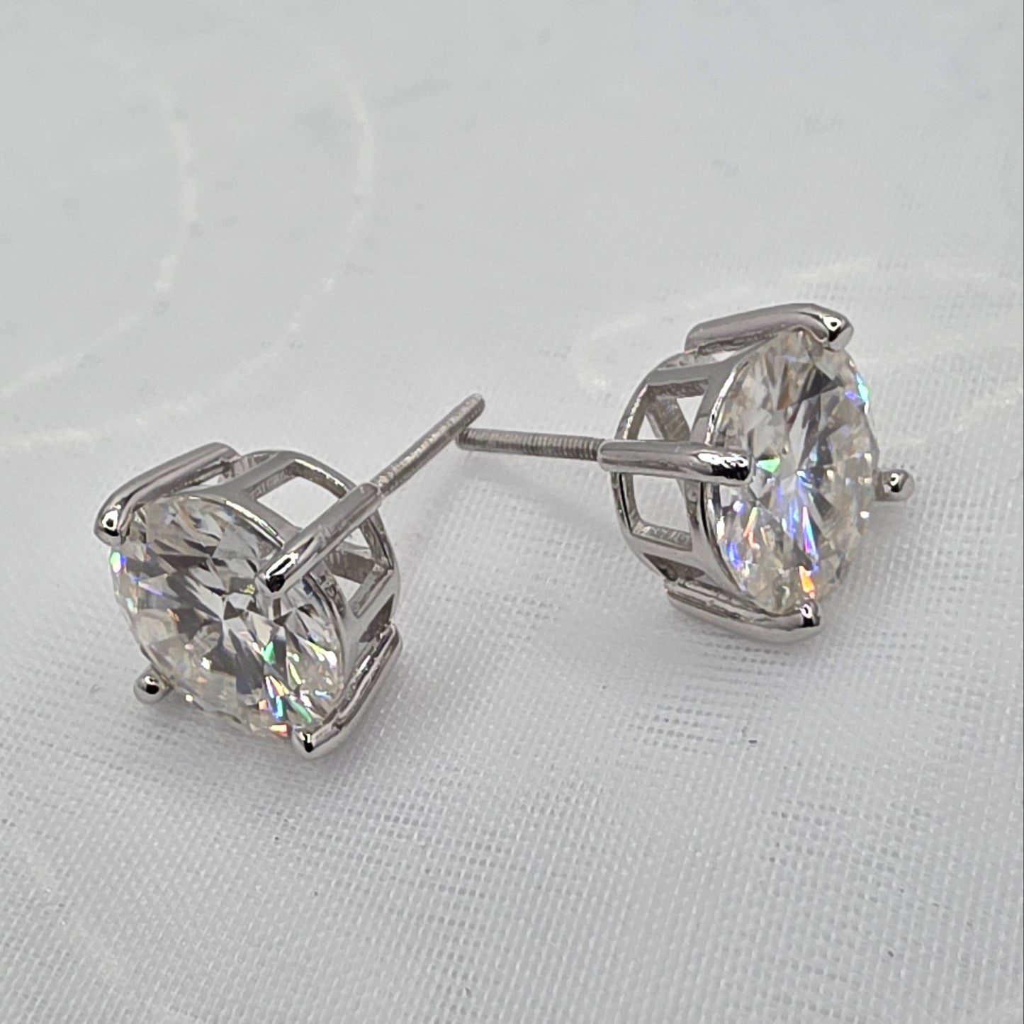 8 Ctw Moissanite SB