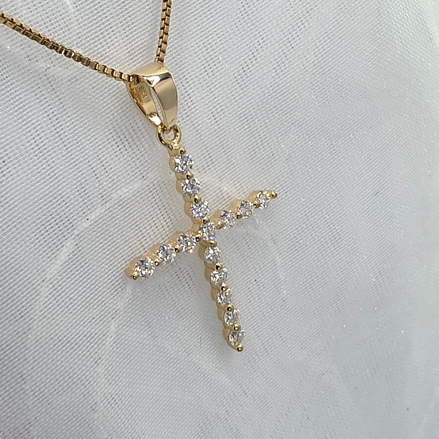 0.5 ctw Yellow Gold Moissanite Cross, 20 in chain